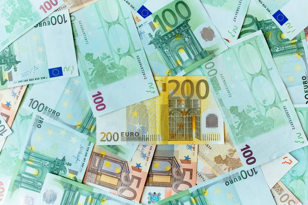 1000 Euro Credit