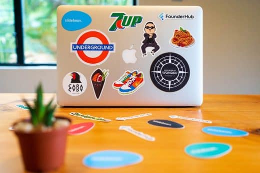 Stickers personnalisés et goodies : des atouts pour votre marque