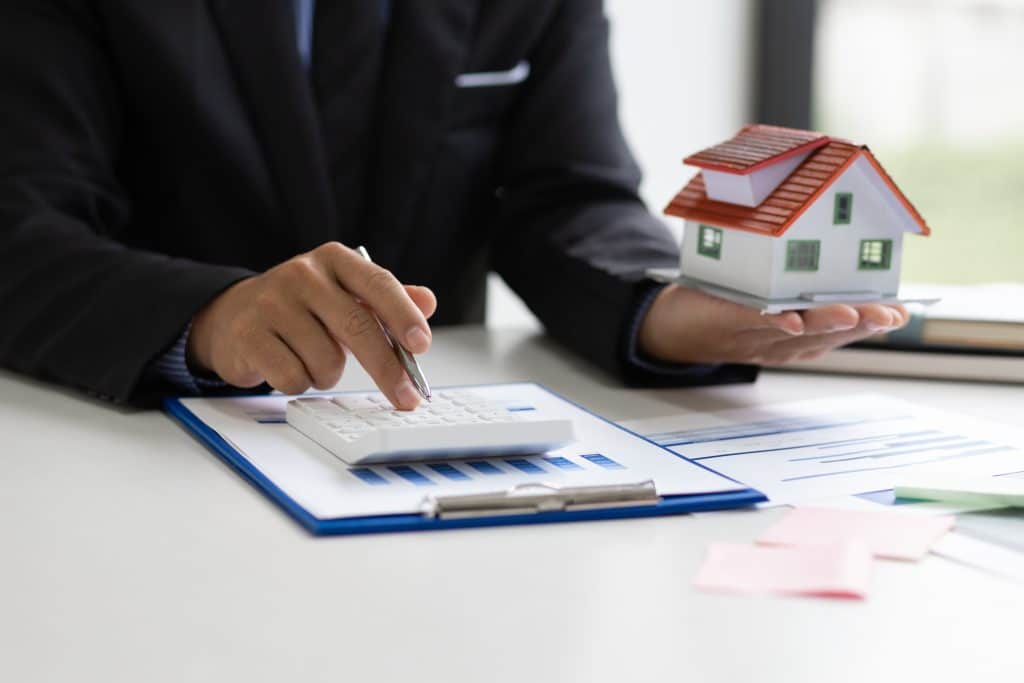 Calculating The Cost Of Selling A House And Analyz 2023 11 27 05 32 54 Utc