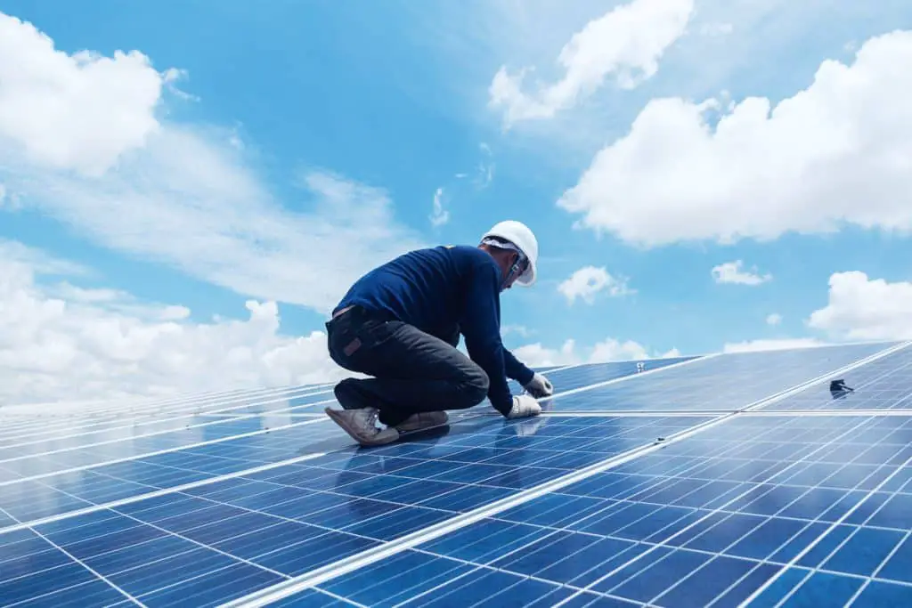 Installer Des Panneaux Solaires Et Se Tourner Vers Les énergies Renouvelables