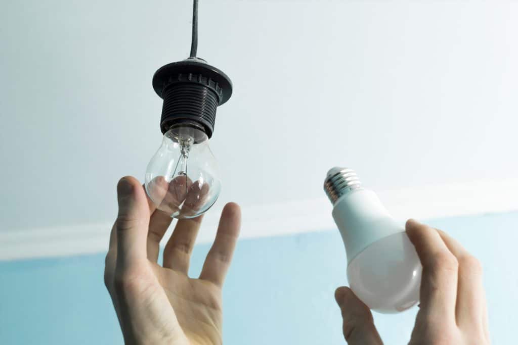Remplacer Les Ampoules à Incandescence Par Des Led