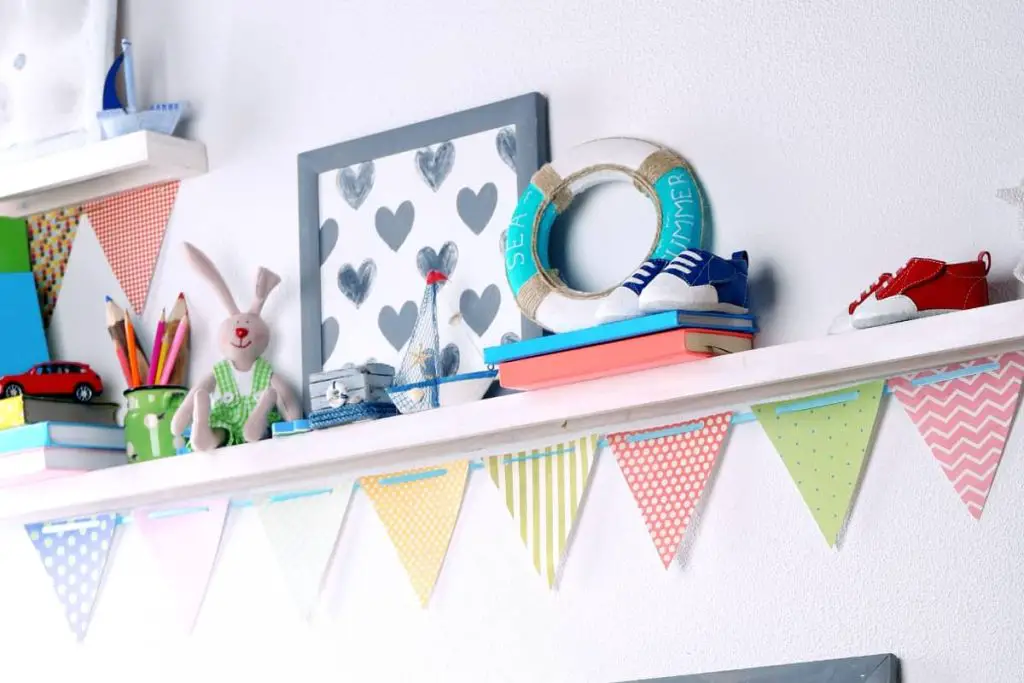10 astuces pour maximiser l'espace de rangement dans une chambre d'enfant
