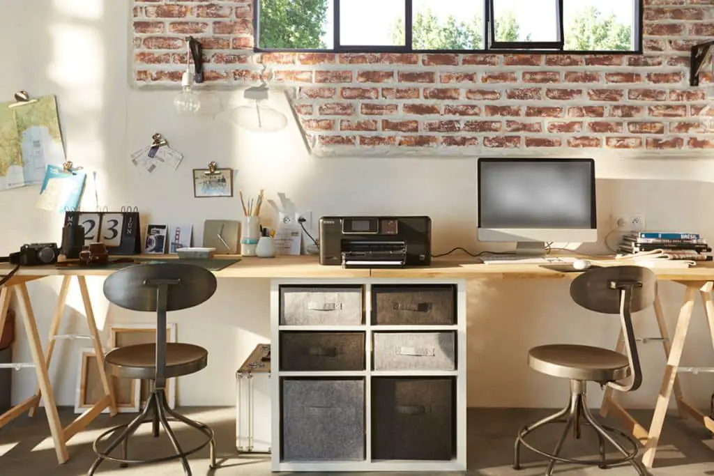 Aménager Un Espace De Travail Dans Un Coin Du Garage