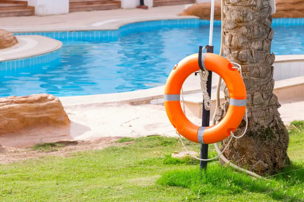 Dispositif de sécurité de la piscine bouée