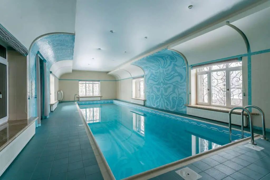 Piscine hôtel sécurité et règles